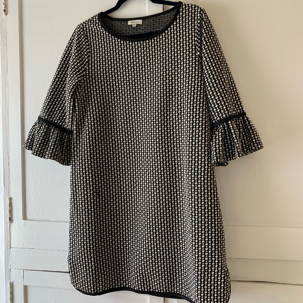 Max Studio Ruffle Sleeve Dress